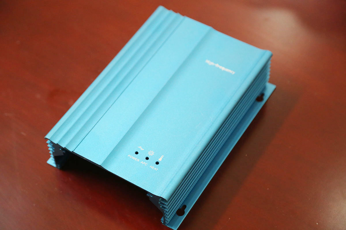 机箱一体散热器